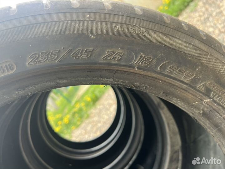 Michelin Pilot Sport 3 235/45 R18