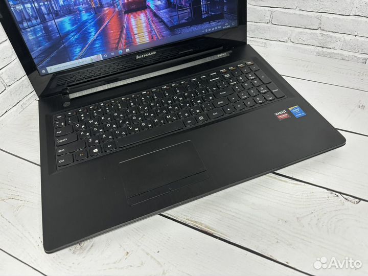 Игровой Lenovo i3-4030U/ RAM 6/ AMD 8500M/ SSD 256