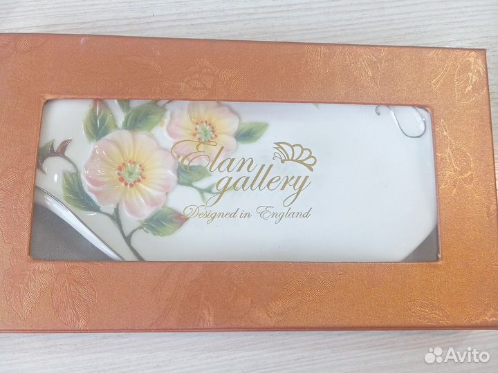 Тарелка фарфоровая,манежница из дерева