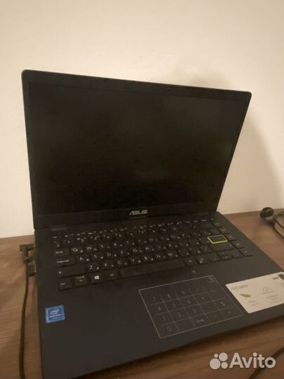 Ноутбук asus