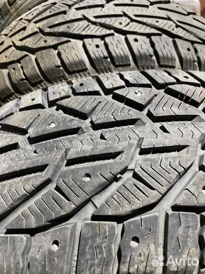 Tigar Ice 215/55 R17 98T