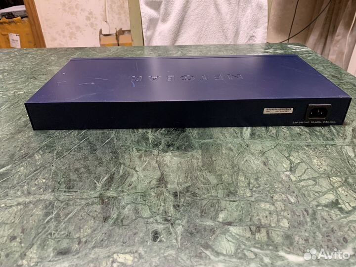 Switch Netgear FSM7328S