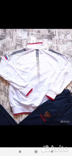 Спортивные костюмы 