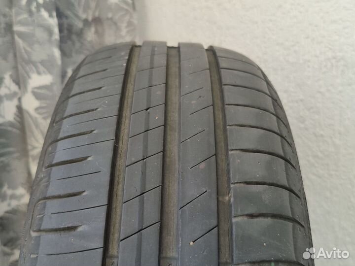 Goodyear EfficientGrip Performance 185/60 R15 88H