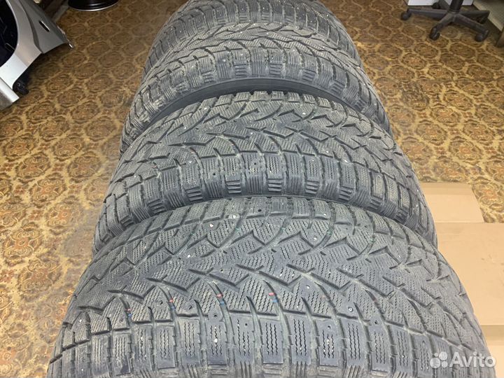 Toyo Observe G3-Ice 285/60 R18 200VR