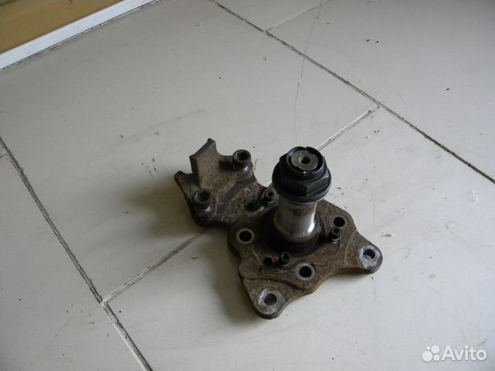 Кулак задний LR Fiat Ducato 2.3d 2014 год