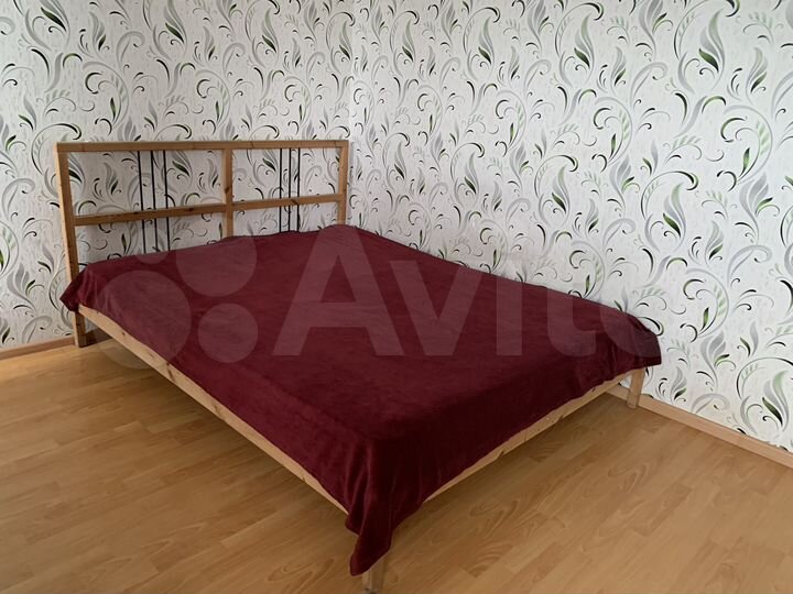 2-к. квартира, 50 м², 1/9 эт.