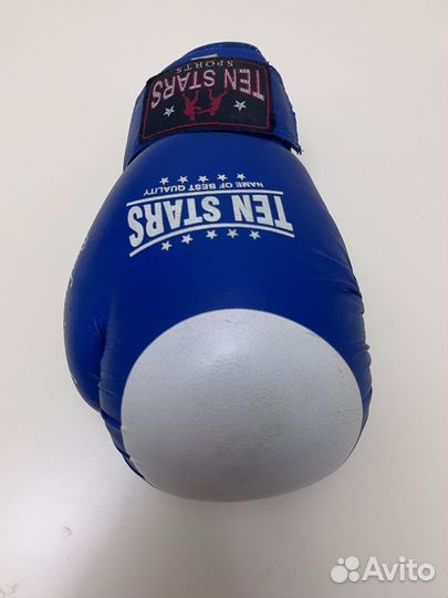 Боксерские перчатки