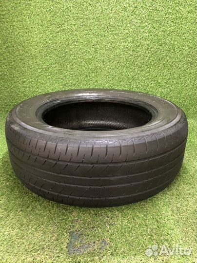 Toyo NanoEnergy 3 215/60 R16 96H