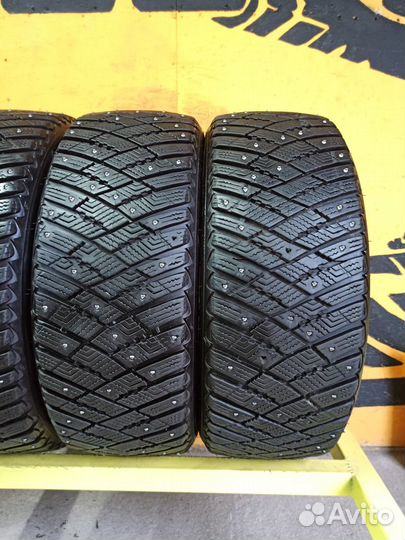 Goodyear Ultragrip Ice Arctic 205/50 R17