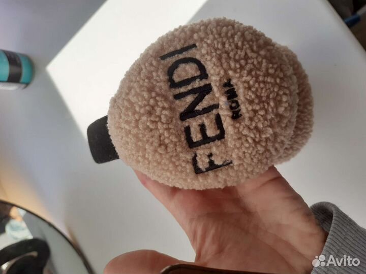 Меховые наушники