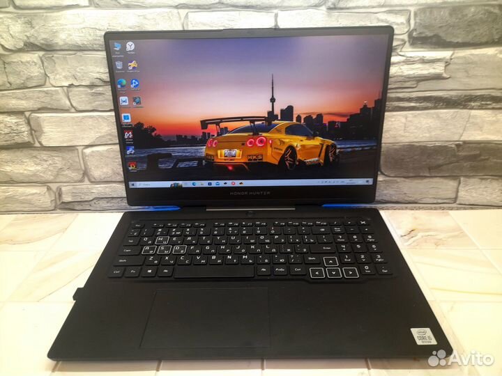 Игровой ноутбук Honor 1660ti / i5-10300 / 16 / 512