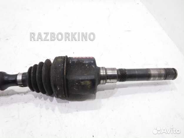 Привод передний правый 04641884AA