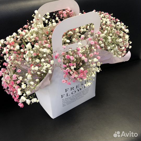 Букет цветов Гипсофила в коробке