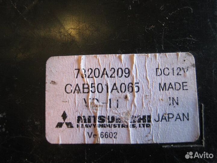 Блок управления кондиционером Mitsubishi Lancer