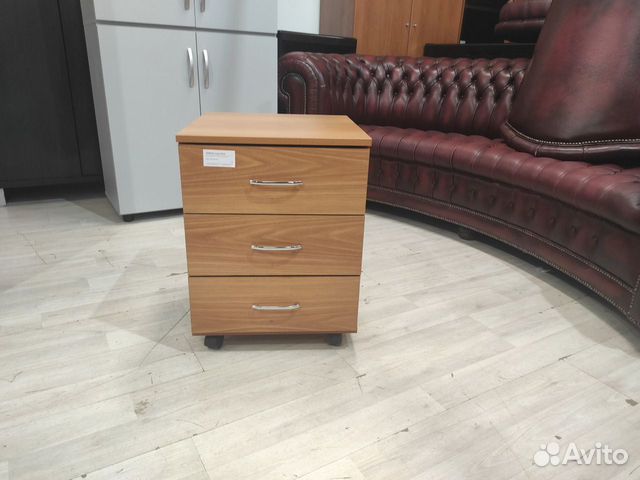 Тумба подкатная, 3 ящика б/у 09035