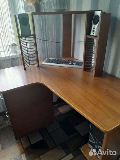 Компьютерный стол бу
