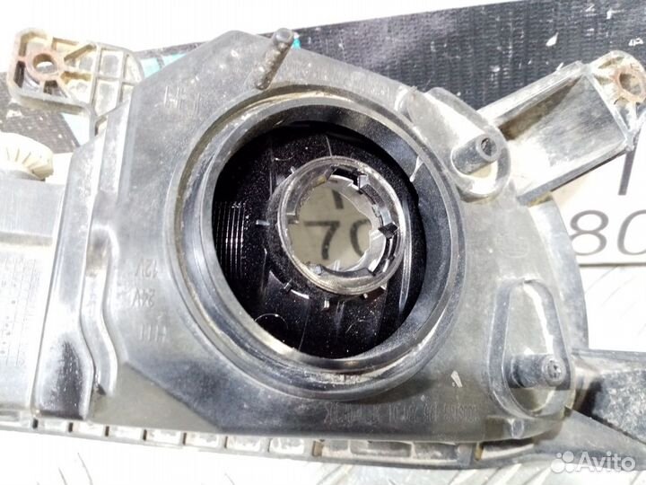 Б/У Фара противотуманная левая Touareg#001