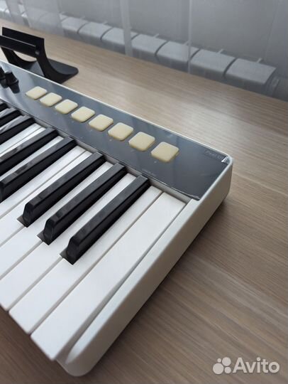 IK Multimedia iRig Keys I/O 49 midi-контроллер