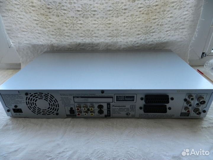 DVD рекордер Panasonic DMR-E65