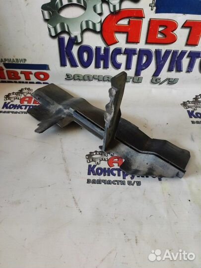 Крепление бампера Chevrolet Cruze 300 седан F16D3