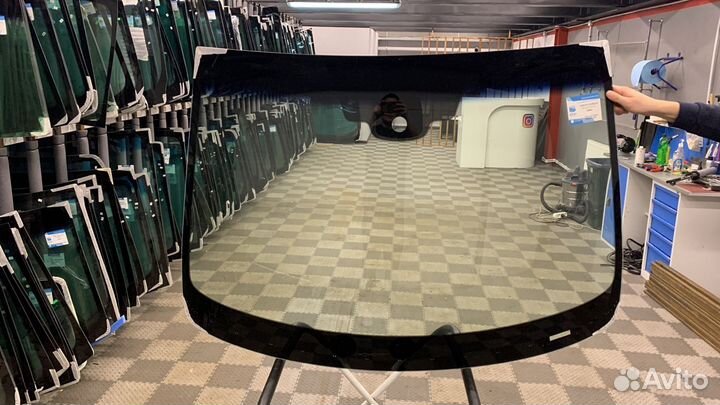 Лобовое стекло Nissan Qashqai