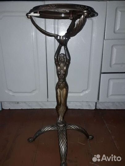 Декоративная подставка