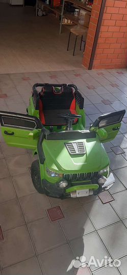 Детский электромобиль джип