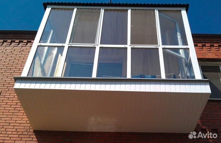 Остекление балконов и лоджий под ключ W0830