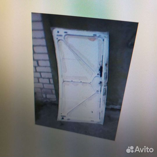 Дверь багажника 2105