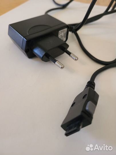 Зарядка для мобильного телефона samsung