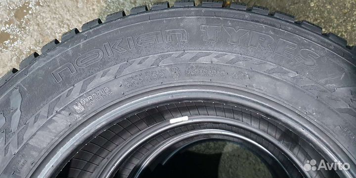 Nokian Tyres Hakkapeliitta 9 SUV 225/65 R17 106T