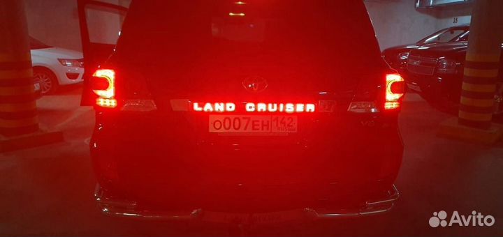 Land Cruiser 200 LED Планка на заднюю дверь M6CC1