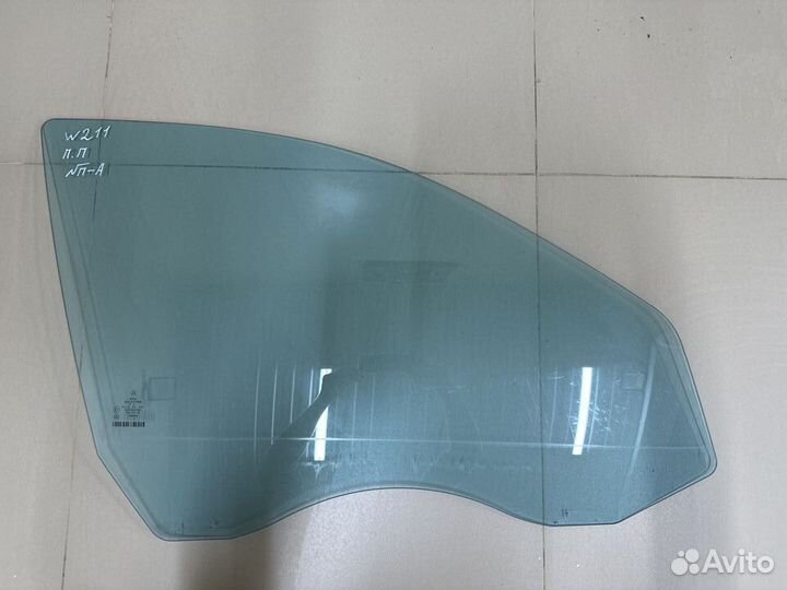 Стекло двери синее Mercedes W211