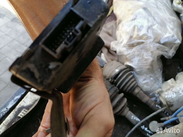 Блоки митсубиси ланцер 7 99г