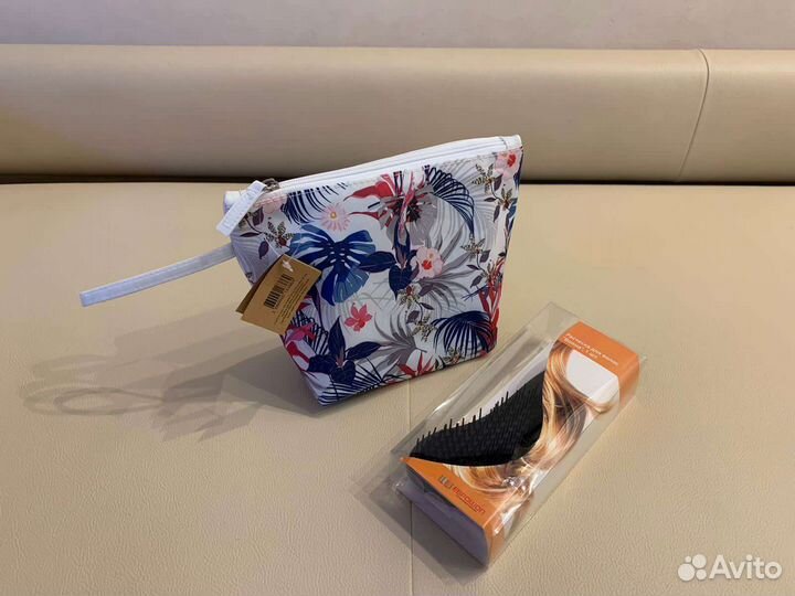 Косметичка Новая Расческа