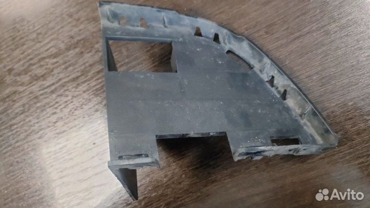 Накладка решетки переднего бампера передняя левая