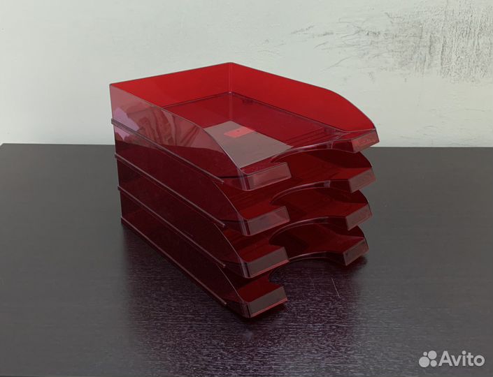 Горизонтальный накопитель для бумаг красный