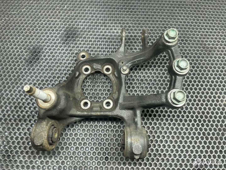 Кулак задний левый Mazda GJ 6 12-17г