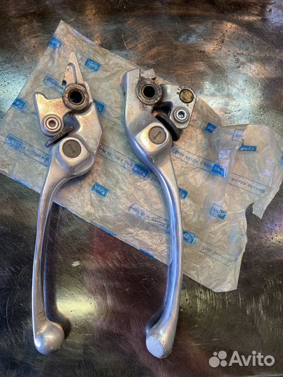 Жимки оригинал Honda vtr 1000f