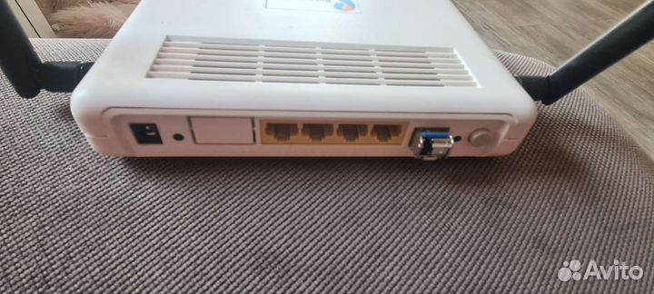 Wifi роутер ростелеком QFR-200-4T-W