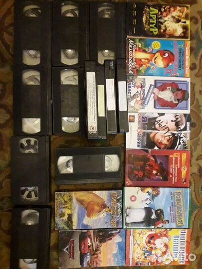 Видеокассеты с мультфильмами