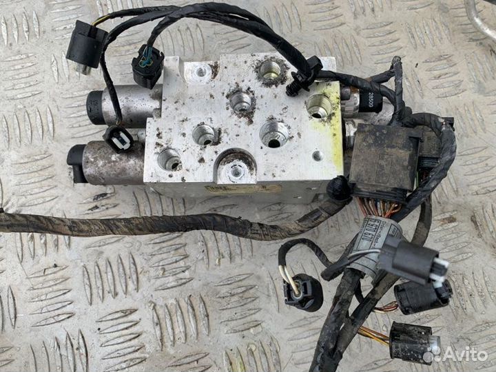 Блок клапанов Dynamic Drive Bmw X6M E71 S63B44A