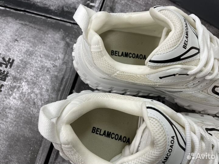 Balenciaga Defender Type White 43 size