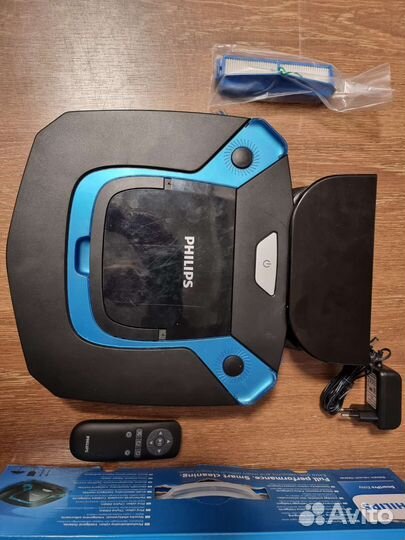 Робот-пылесос Philips FC8792 SmartPro Easy, синий