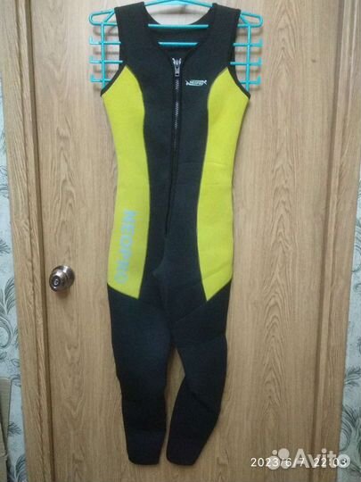 Гидрокостюм neopro