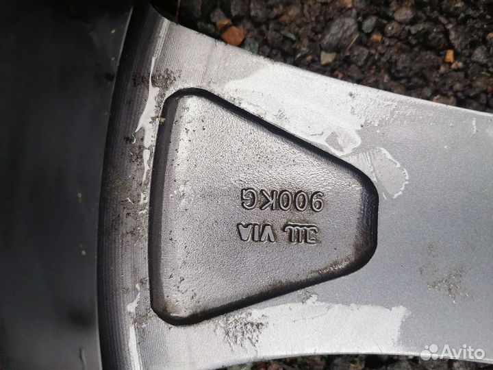 Диски литые R18 на фольцваген touareg