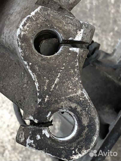 Поворотный кулак левый Ауди А4 В6; Ауди А6 С5