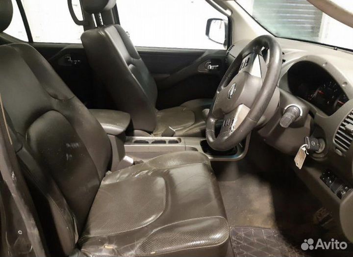 Разбор на запчасти Nissan Navara D40 2.5 МКПП 2008