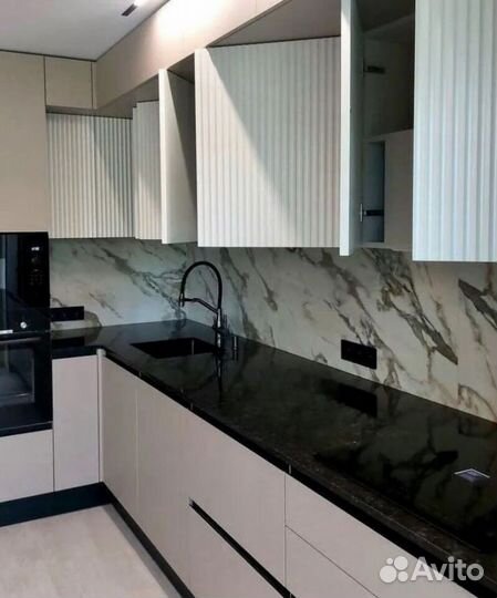 Угловой кухонный гарнитур